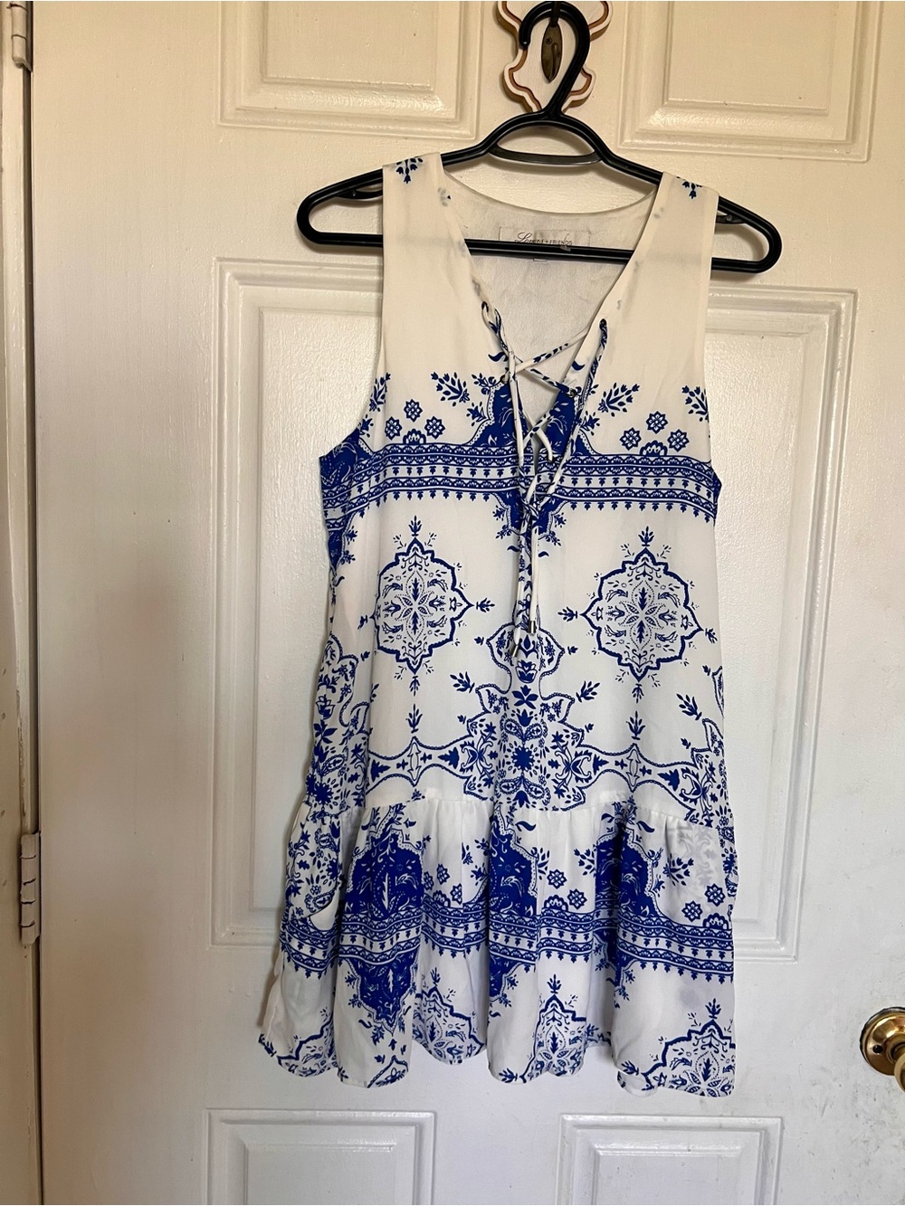 Lovers & Friends | White & Blue Sleeveless Lace-Up Summer Dress